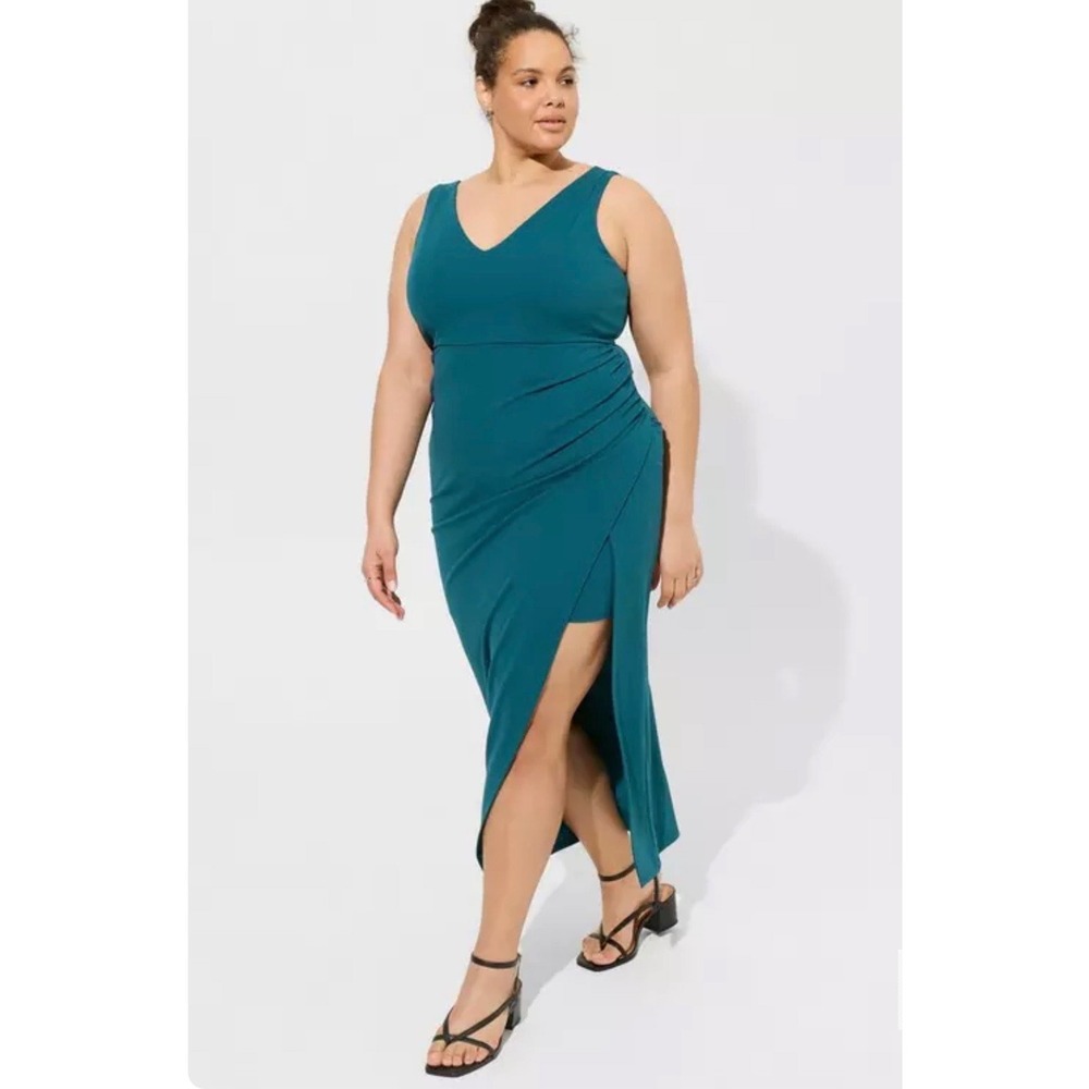 Torrid NWT Gulf Coast Stretch Crepe V-Neck Column Midi Dress Plus Size 22 Party